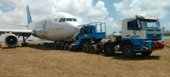 Avião cargueiro é retirado após acidente no Aeroporto do Recife - TV Jornal
