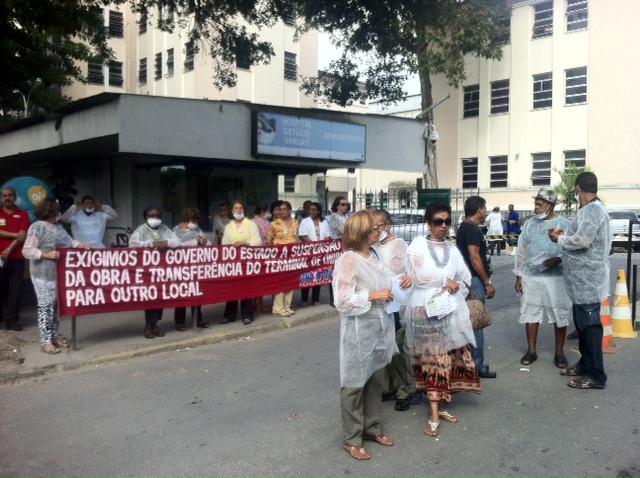 Funcionários do HGV realizaram protesto na manhã desta sexta-feira (27) Foto: Rafael Carneio/ Rádio Jornal