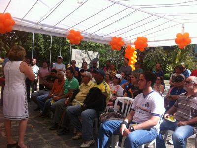 Profissionais promovem orientação no Parque da Jaqueira. Foto: Suzana Mateus/ Especial para a Rádio JOrnal